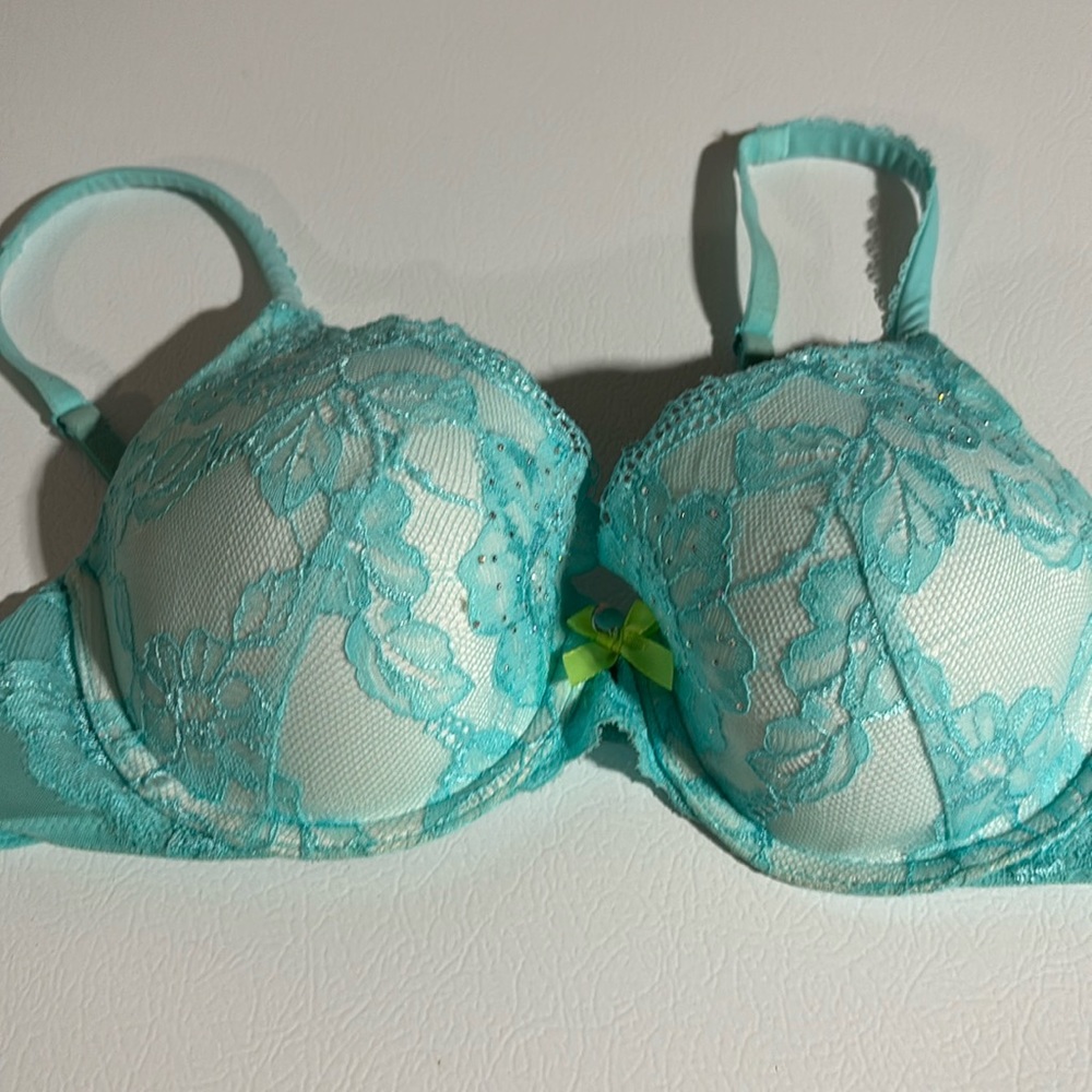 Body by Victoria light blue/teal bra size 34C